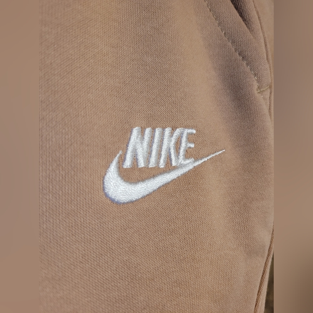 SET***** Nike Kids Beige Hoodie And Joggers SET - Picture 11 of 12